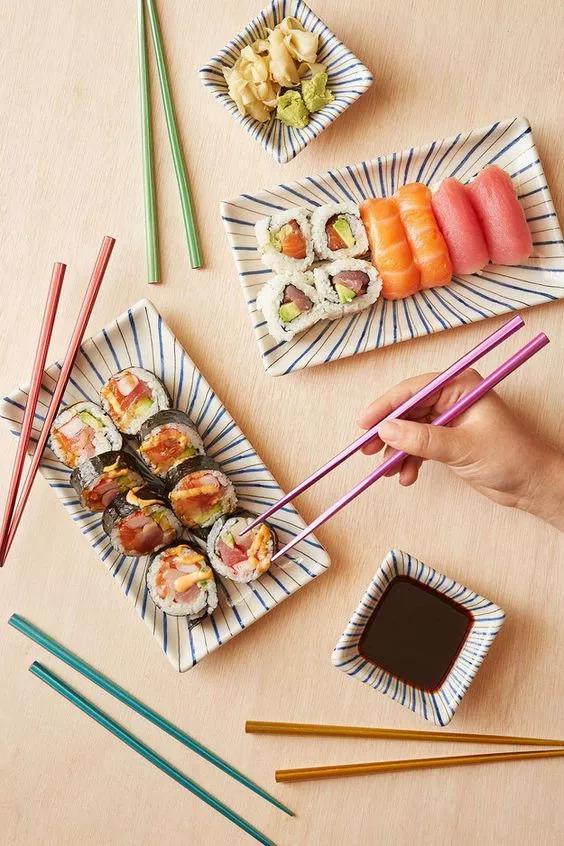 密胺是什么材料，密胺餐具是什么材料（用这种筷子吃饭，小心慢性中毒）