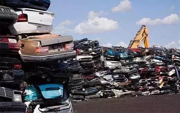 车辆年检和行驶证年检是一起吗，车年检查和行驶证年检一样吗（年检和年审，你还傻傻分不清楚）