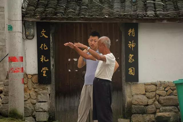 青砖黛瓦藏了多少人间故事，青砖黛瓦里又藏着哪些人间故事~