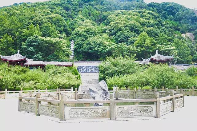 九峰山风景区在哪里,九峰在哪里(青山、绿水、翠竹、钟声……这里尽有的) 九峰山风景区在哪里,九峰在哪里(青山、绿水、翠竹、钟声……这里尽有的)