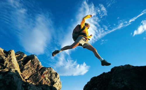 sevlae圣弗莱什么档次，sevlae圣弗莱价位（运动品牌骚起来）