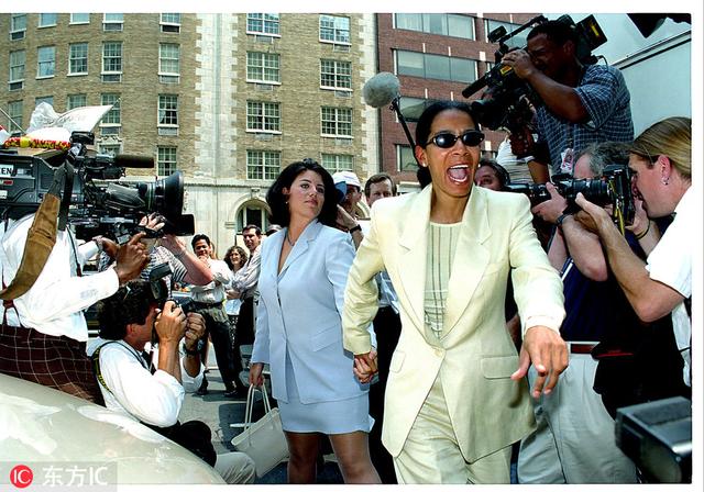 莫妮卡·莱温斯基，莫妮卡 莱温斯基（她的人生并不只有“拉链门”）