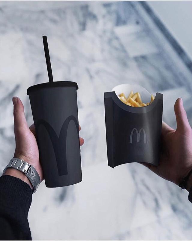 黑色头像纯黑，黑色头像（ins高清黑色黄色粉色蓝色控壁纸微信头像图集大全）