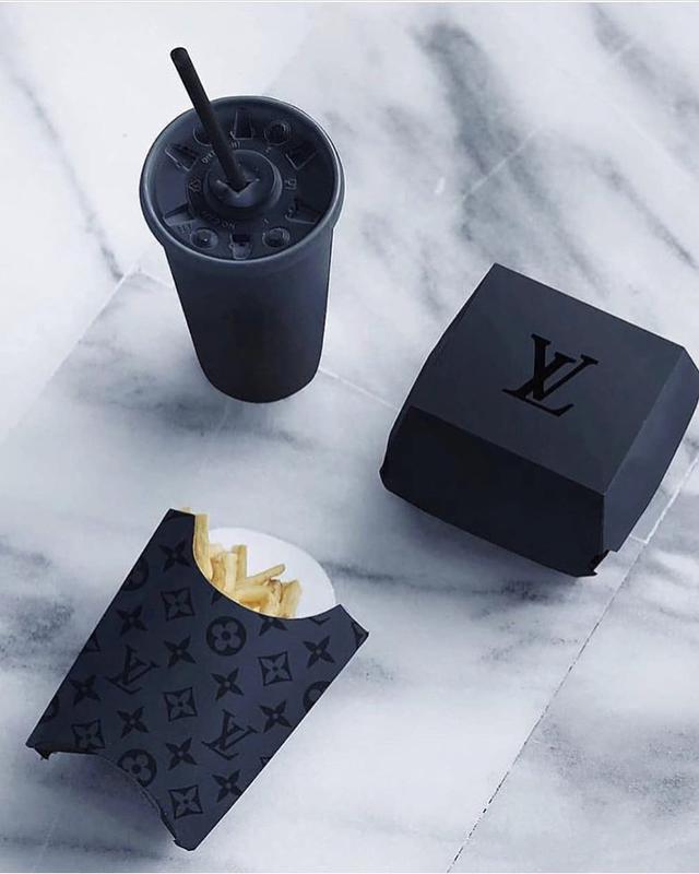 黑色头像纯黑，黑色头像（ins高清黑色黄色粉色蓝色控壁纸微信头像图集大全）