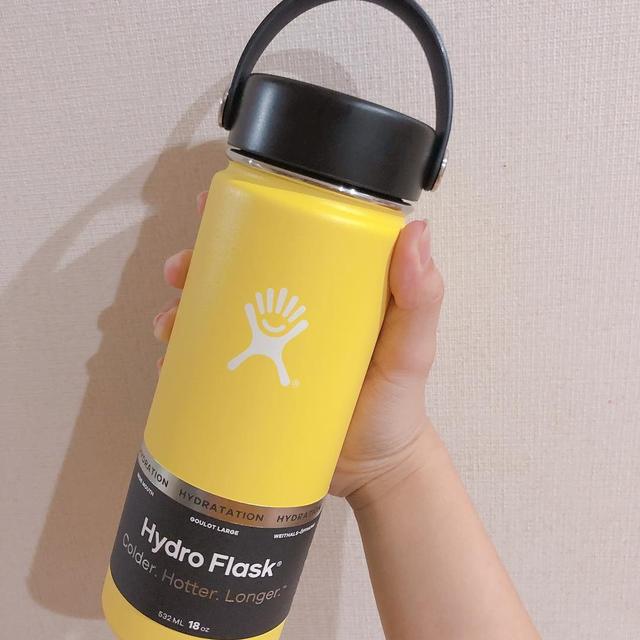 黑色头像纯黑，黑色头像（ins高清黑色黄色粉色蓝色控壁纸微信头像图集大全）