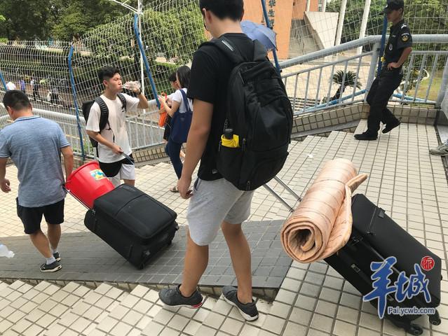 广州工商学院是几本(广州工商学院的名声)