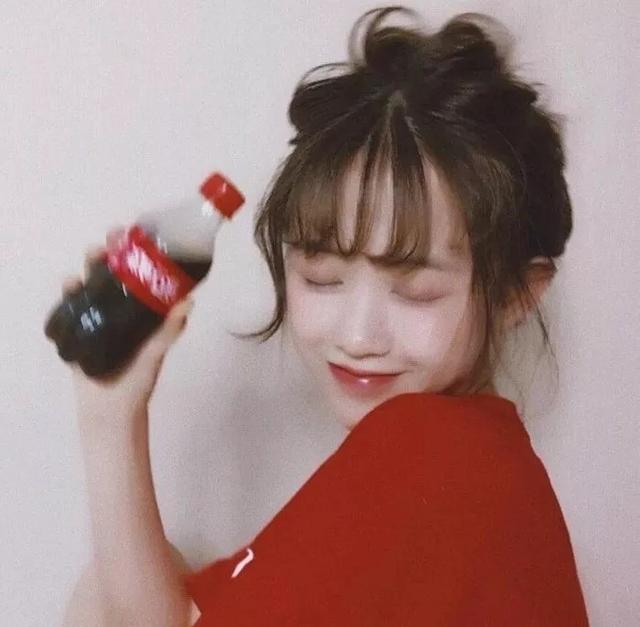 教女生如何玩火撩男友，男朋友为什么喜欢亲我（大半夜男朋友拿着手机和别人“撩）