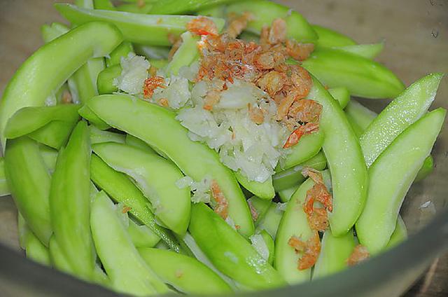 青芒果怎麼吃,青芒果怎麼醃製好吃(大廚教你這樣做)_犇湧向乾