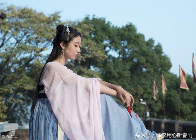 一剪梅李清照原文及翻译，一剪梅李清照翻译赏析（李清照词 一剪梅）