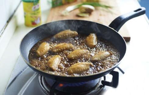 圖片[6]-【可樂雞翅】做法步驟圖 牢記兩個小竅門   鮮甜可口 5盤不夠吃-起舞食譜網