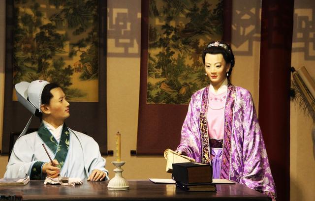 李清照的词精选十首，李清照最著名的十首诗词（“千古第一才女”李清照经典十首诗词）