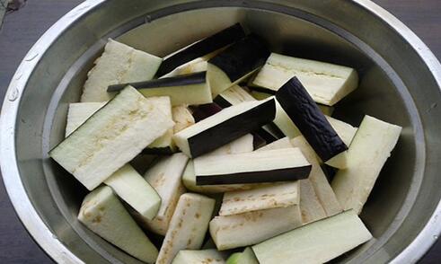 图片[4]-鱼香茄子这样做简单又入味 销魂美味-起舞食谱网