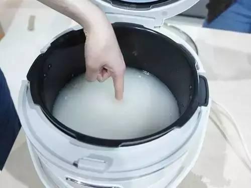 饭夹生了怎么补救，米饭夹生怎样补救（5个方法教你补救夹生饭）