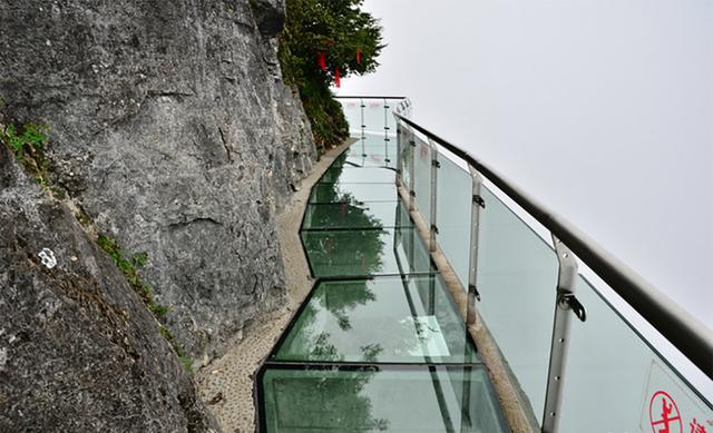 去张家界玻璃桥攻略，张家界大峡谷玻璃桥旅游攻略（张家界天门山玻璃栈道旅友攻略）