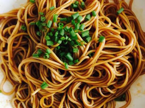 圖片[6]-【蔥油拌面】做法步驟圖 只需5分鐘 筋道嫩滑 香辣勁爽-起舞食譜網(wǎng)