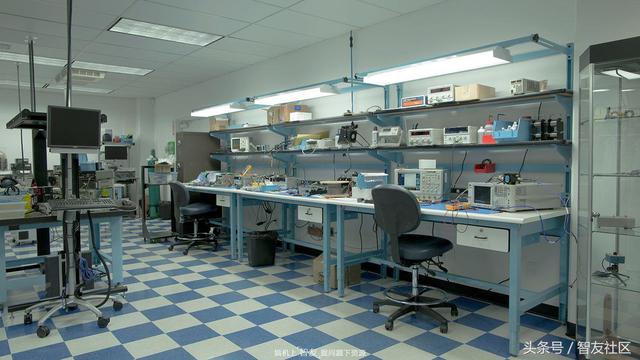 软盘在电脑中有什么用，电脑的软件放在什么什么盘好（为什么淘宝上销量依然很多）