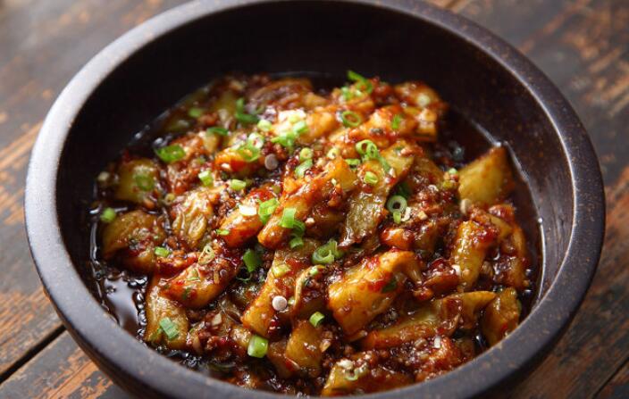 酒店大廚教你3道茄子的家常做法 軟糯香滑-起舞食譜網