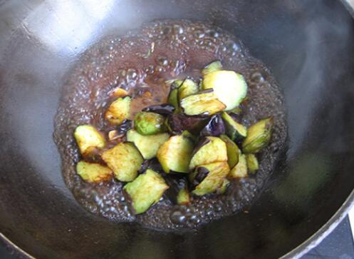 图片[12]-酒店大厨教你3道茄子的家常做法 软糯香滑-起舞食谱网