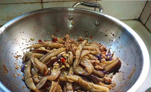 图片[22]-酒店大厨教你3道茄子的家常做法 软糯香滑-起舞食谱网