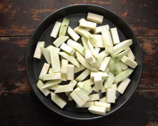 图片[26]-酒店大厨教你3道茄子的家常做法 软糯香滑-起舞食谱网