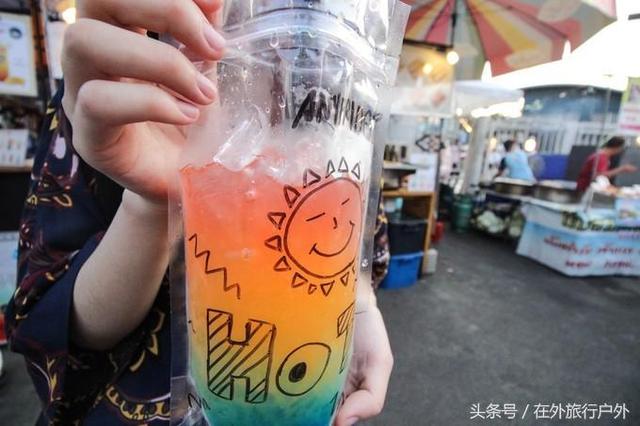 画面泰国旅游骑大象，90后小清新出游泰国