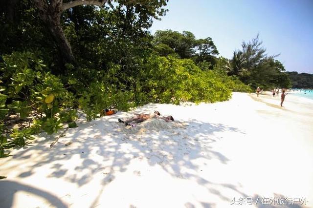 画面泰国旅游骑大象，90后小清新出游泰国