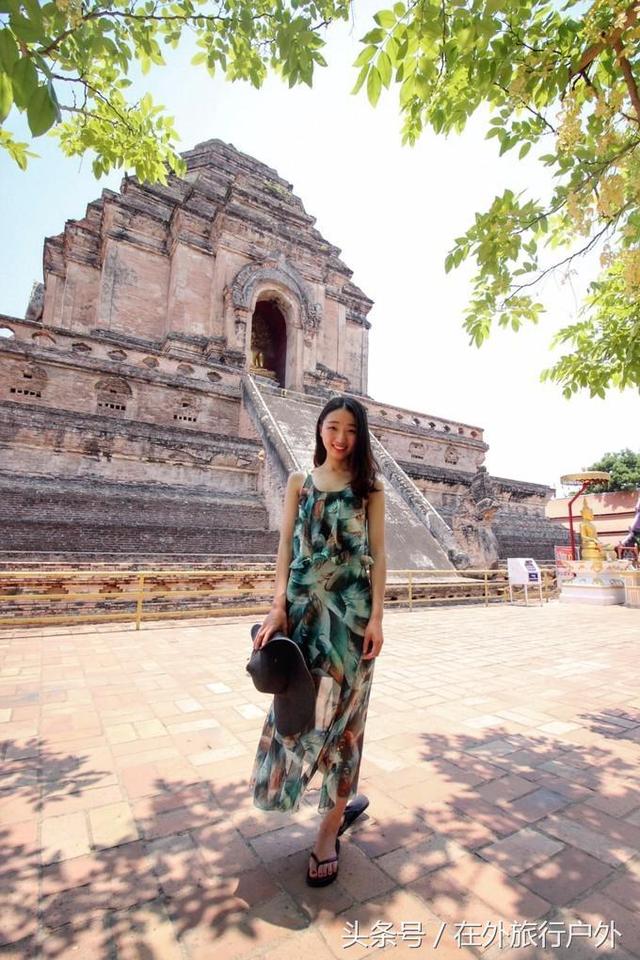 画面泰国旅游骑大象，90后小清新出游泰国