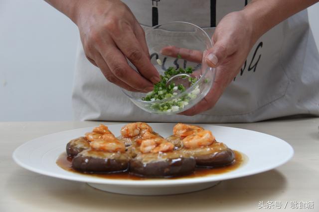 香菇酿肉的做法，香菇酿肉的做法窍门（不会做菜看一遍也能学会）