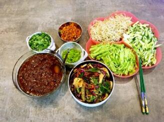 圖片[6]-炸醬面的3種做法 美味銷魂 2碗不過癮！-起舞食譜網(wǎng)