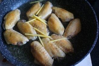 图片[9]-【可乐鸡翅】做法步骤图 秘制配方  色泽诱人 香嫩多汁-起舞食谱网