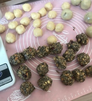 圖片[12]-【五仁月餅】做法步驟圖 入口酥松 香甜可口 三盤不夠吃-起舞食譜網