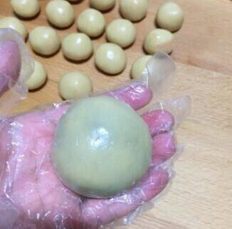 图片[10]-【广式月饼】做法步骤图 馅料松软 皮薄嫩滑-起舞食谱网