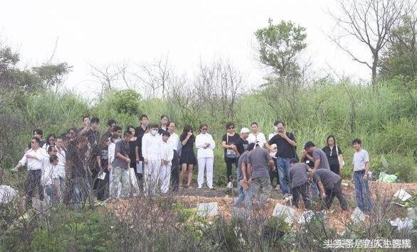 成奎安葬礼，成奎安葬仪式（因鼻咽癌病逝，终年54岁）