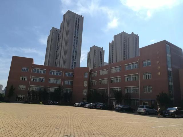 大连医科大学中山学院，大连医科大学中山学院怎么样（国家认可的民办大学排名）