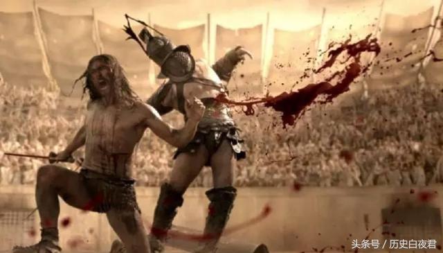 角斗士读音，应该怎么读是jiao第三声还是jue第二声（女性角斗时还得穿一种特殊服饰）