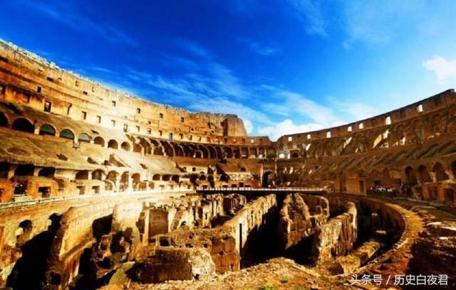 角斗士读音，应该怎么读是jiao第三声还是jue第二声（女性角斗时还得穿一种特殊服饰）