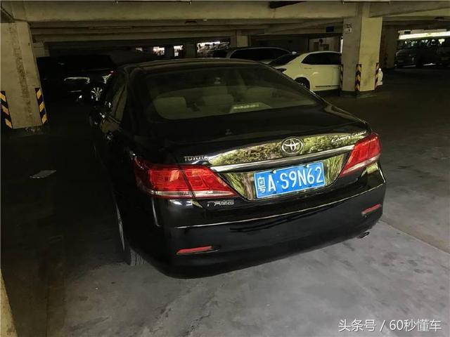 红色车牌是什么意思，红色牌照是什么车牌（最后一个老司机看见了都远离）