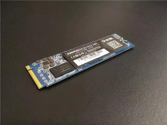 连接电脑的读碟盒子怎么打开，连接电脑的读碟盒子怎么打开文件（SSD固态硬盘怎么安装）