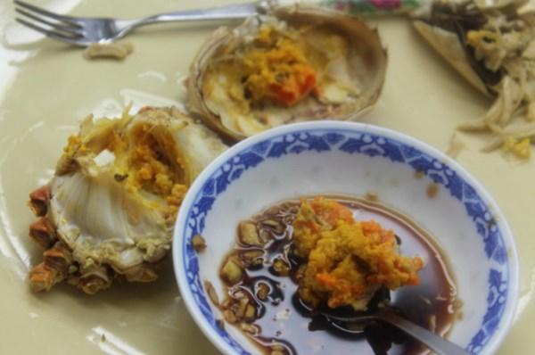 吃大闸蟹的详细吃法，大多数人还不会吃大闸蟹