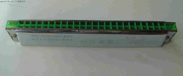 初学者适合学哪种类型的口琴，初学者选哪种口琴比较好