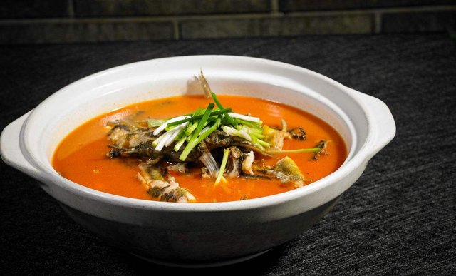 鲫鱼木瓜汤怎样做，教你做味道鲜美的鲫鱼木瓜汤