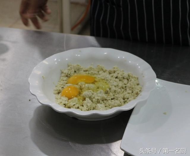 鸡刨豆腐的家常做法，鸡刨豆腐的做法（大厨分享鸡刨豆腐的做法）