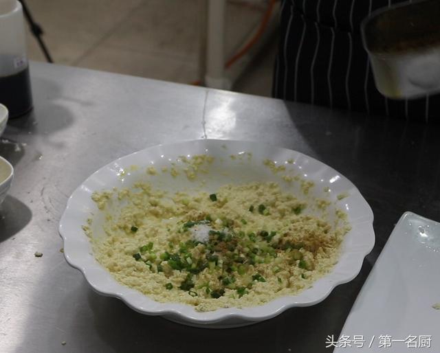 鸡刨豆腐的家常做法，鸡刨豆腐的做法（大厨分享鸡刨豆腐的做法）