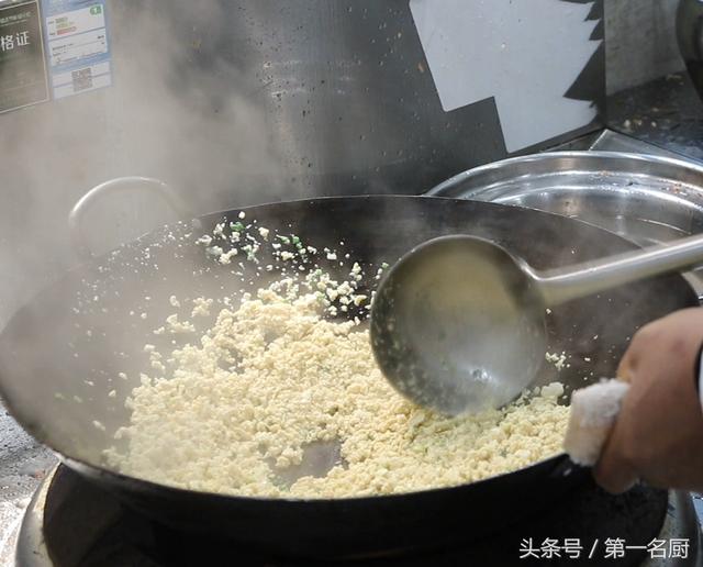 鸡刨豆腐的家常做法，鸡刨豆腐的做法（大厨分享鸡刨豆腐的做法）