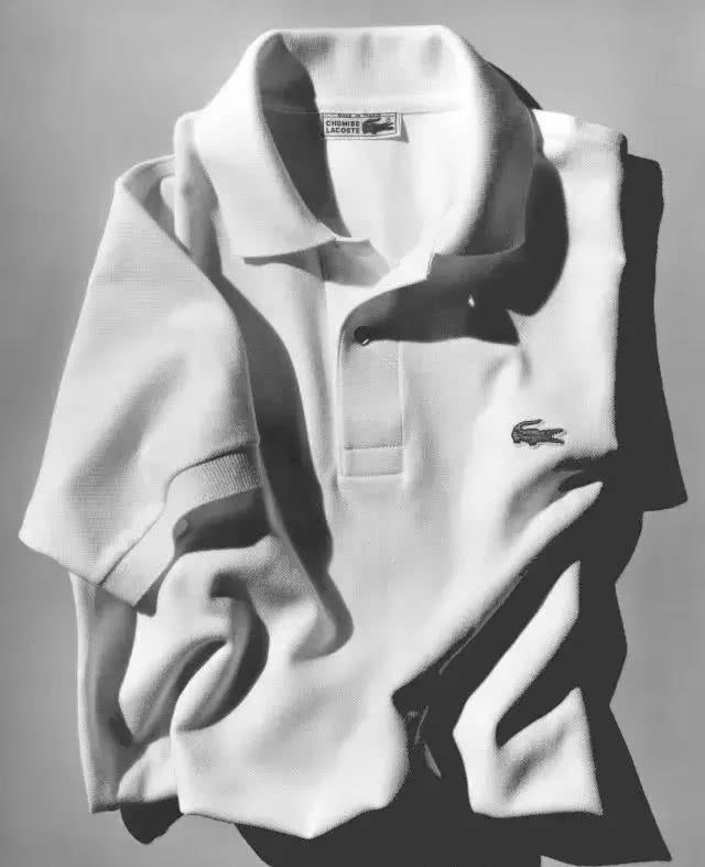 lacoste怎么读，lacoste怎么读英文（用26个字母去了解一个“你以为了解的品牌”）