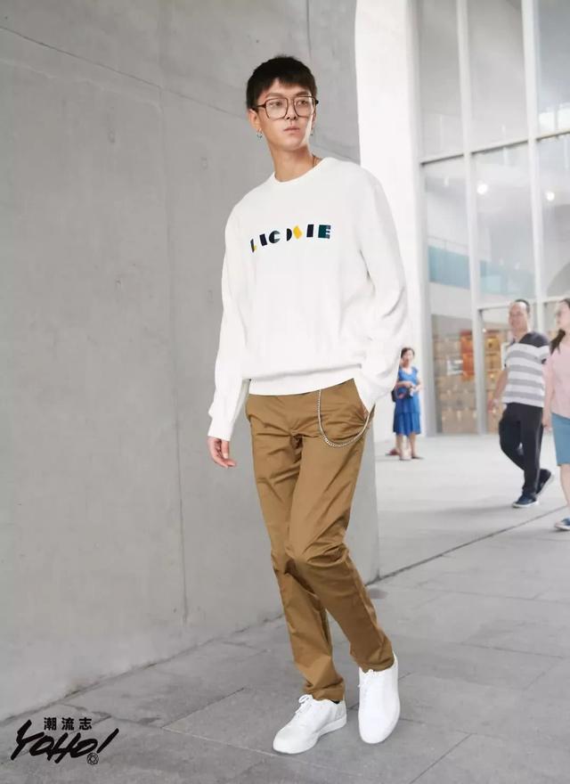 lacoste怎么读，lacoste怎么读英文（用26个字母去了解一个“你以为了解的品牌”）