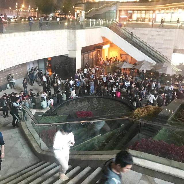 livehouse和酒吧的区别，livehouse是什么意思（成都地下乐队这几处疯狂尖叫的地标据点）