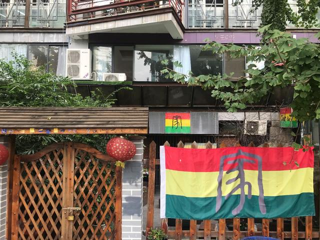 livehouse和酒吧的区别，livehouse是什么意思（成都地下乐队这几处疯狂尖叫的地标据点）