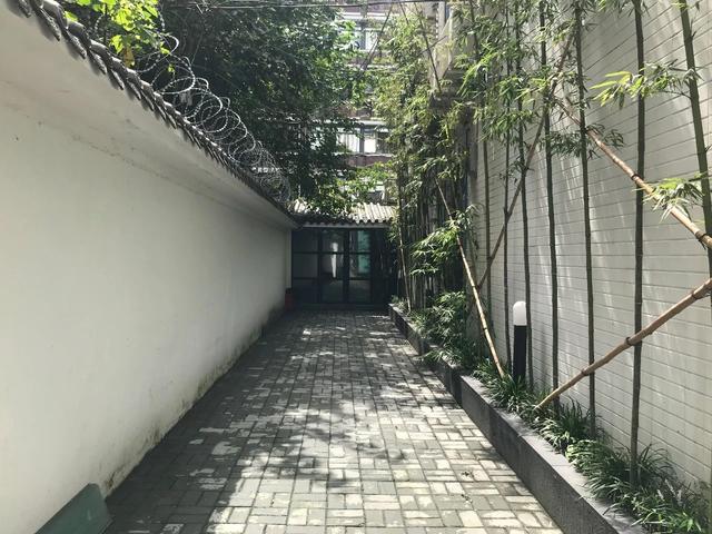 livehouse和酒吧的区别，livehouse是什么意思（成都地下乐队这几处疯狂尖叫的地标据点）