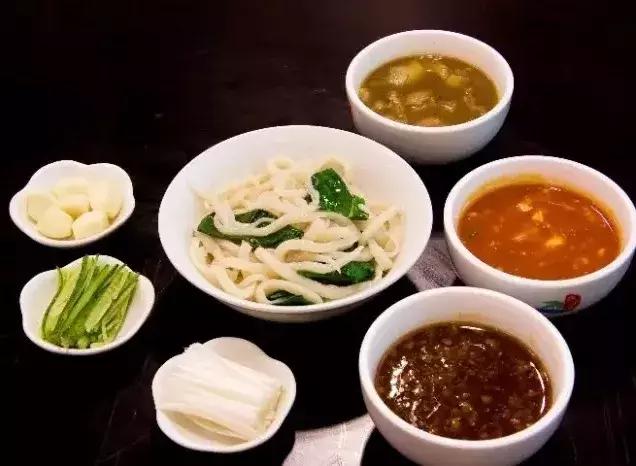 石头饼是哪里的特产，这个城市在抖音上很火2500年前就是网红